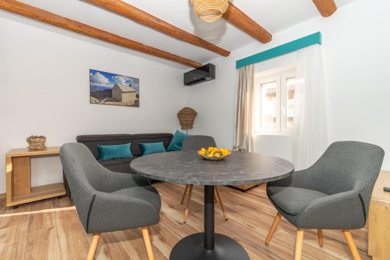 Ivka Makarska - Modern And Luxurious Oldtown Apartament Eksteriør bilde